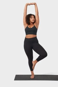 Essence Bra -Layer Outfit 13628999860282 3