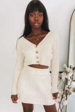 Lucy Ribbed Mini Skirt Beige -Layer Outfit 14038203334713 3