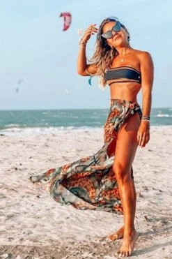 Black Celeste Top - Sereia Brasil -Layer Outfit 14789429264451 3