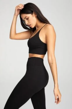 SEAMLESS RIBBED BRA | BLACK001