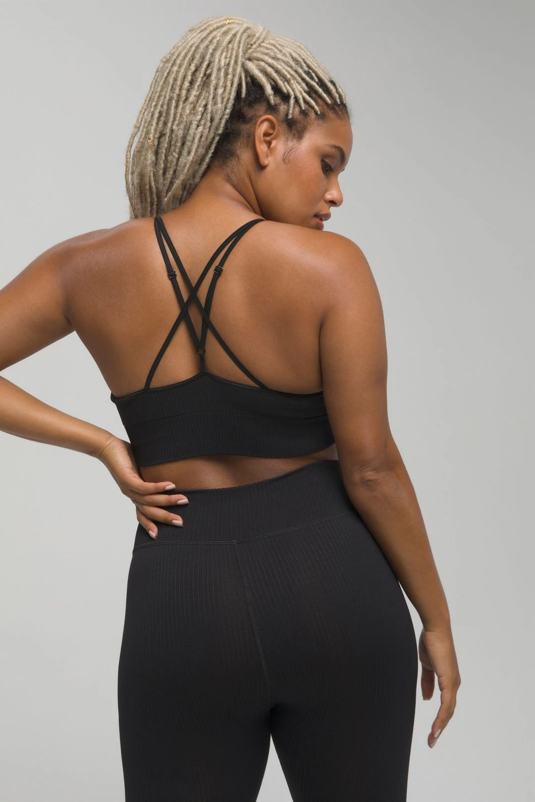 SEAMLESS RIBBED BRA | BLACK001 9 SEAMLESS RIBBED BRA | BLACK001 - Image 7