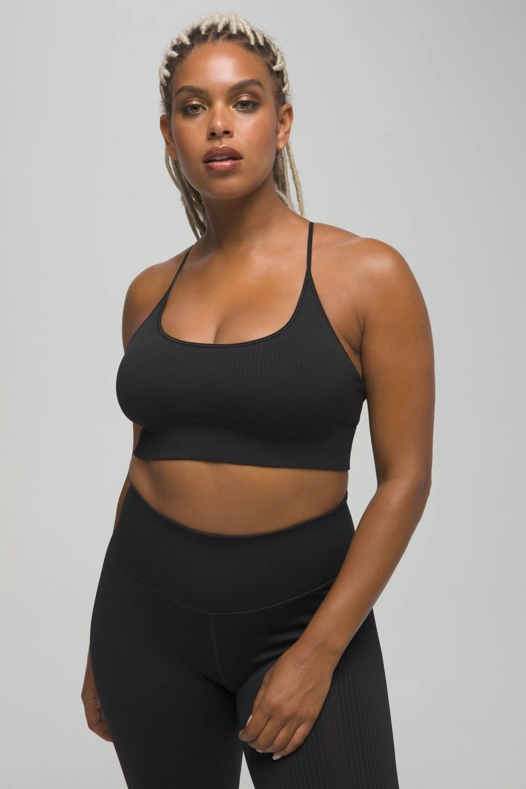 SEAMLESS RIBBED BRA | BLACK001 8 SEAMLESS RIBBED BRA | BLACK001 - Image 6