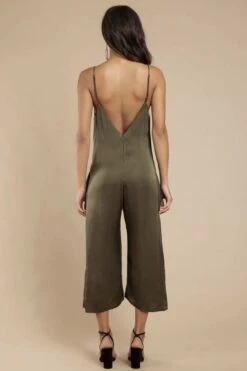 The V-Neck Jumpsuit Olive -Layer Outfit 15290813218918 3