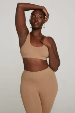 ESSENTIAL SCOOP BRA | PUTTY001