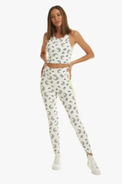 Bruna Supreme Blackout Sports Bra - Bandana White -Layer Outfit 15591497990218 4