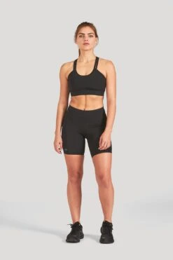W's Groundwork Pace Sports Bra -Layer Outfit 15871915819091 5