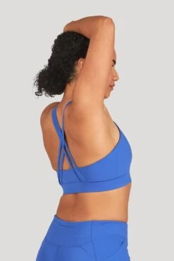 W's Groundwork Pace Sports Bra -Layer Outfit 15871916179539 12