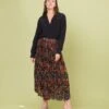 Vintage Floral Crinkle Chiffon Skirt (M) -Layer Outfit 16907438030979 1