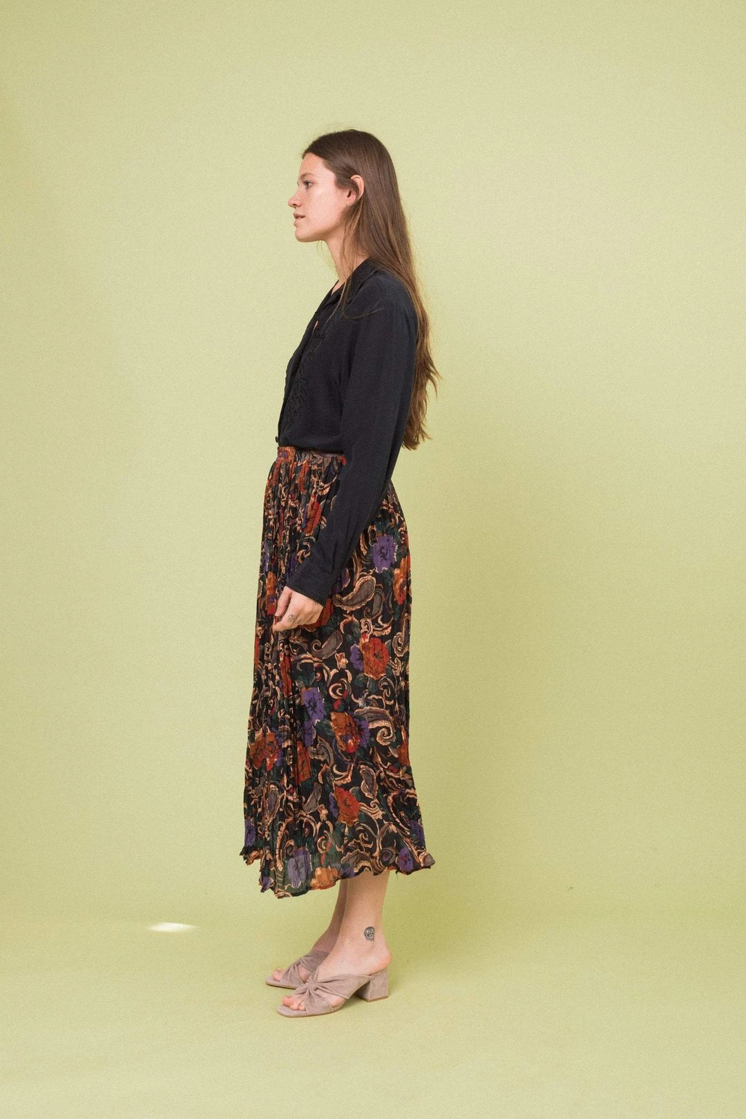 Vintage Floral Crinkle Chiffon Skirt (M) 4 Vintage Floral Crinkle Chiffon Skirt (M) - Image 2