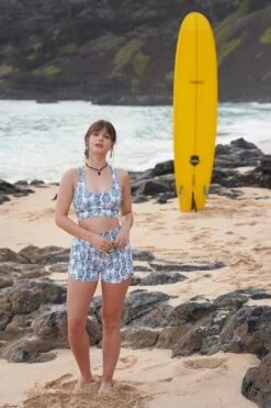 Teal Pineapple Sports Bra 10 Teal Pineapple Sports Bra -Layer Outfit 22203244937397 4