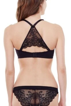 The Convertible Bra - Black -Layer Outfit 2596118954075 5