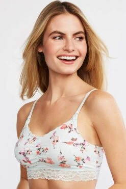 Jessica Simpson Lace Trim Maternity And Nursing Sleep Bra -Layer Outfit 27929606324360 10