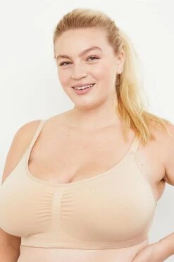 FOREVER Plus Size Seamless Maternity Bra -Layer Outfit 27935985926280 9