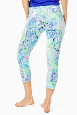 Weekender High Rise Crop-Shell Of A Party -Layer Outfit 28009255206974 3