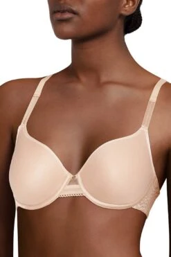 Chantelle C Jolie Smooth Custom Fit Bra 13B6 -Layer Outfit 28067506454637 5