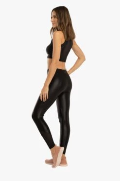 Arid Infinity Sports Bra - Black -Layer Outfit 28074644865098 5