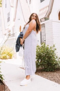 Kind And Casual Jumpsuit In Grey Curves -Layer Outfit 28121105694794 3