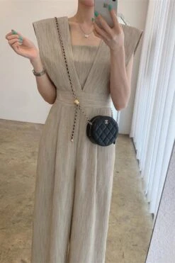 [Korean Style] Reaz Solid Color Sleeveless Wide Leg Romper Jumpsuit -Layer Outfit 28265001517127 5