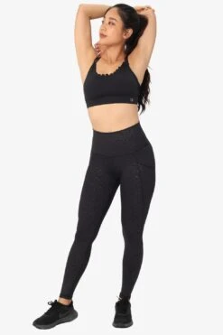 Lucie - HIIT Scalloped High Impact Nursing Sports Bra (Noir) -Layer Outfit 28377596100726 5