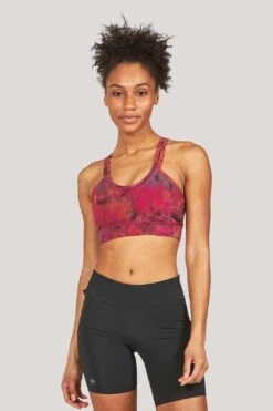 W's Groundwork Pace Sports Bra -Layer Outfit 28403089899603 19