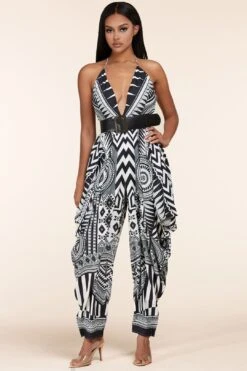 Chic Tribal Print Jumpsuit -Layer Outfit 28544656506993 6
