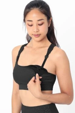 Chloé 4 Running Nursing & Pumping Sports Bra (Black Cloud) -Layer Outfit 28615296548982 14