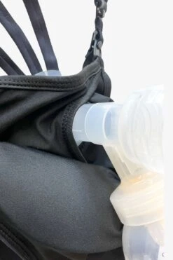 Chloé 4 Running Nursing & Pumping Sports Bra (Black Cloud) -Layer Outfit 28615340884086 2