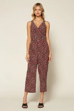 Ditsy Floral Jumpsuit -Layer Outfit 28685398343857 4