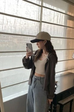 [Korean Style] 3 Colors Soft & Stretchy U-Neck Crop Tank Top -Layer Outfit 28705279443015 7