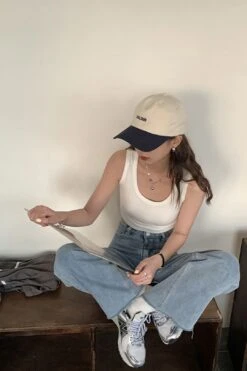 [Korean Style] 3 Colors Soft & Stretchy U-Neck Crop Tank Top -Layer Outfit 28705279574087 4