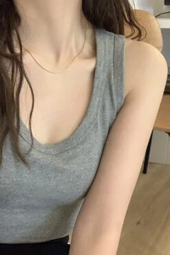 [Korean Style] 3 Colors Soft & Stretchy U-Neck Crop Tank Top -Layer Outfit 28705279672391 11
