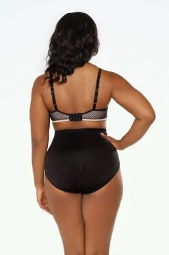 Bali® Passion Comfort Minimizer Underwire Bra -Layer Outfit 28783879585926 10