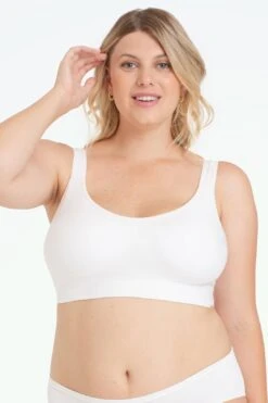 Truekind® Enhanced Comfort Wireless Shaper Bra -Layer Outfit 29327632171142 4