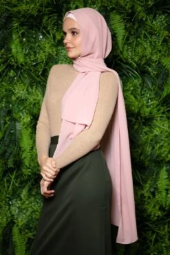 Jungle Green Pencil Maxi Skirt -Layer Outfit 29397655257163 7