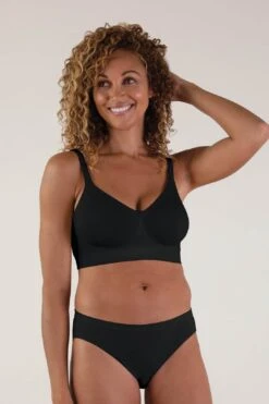 Pose Underwire Bra -Layer Outfit 29442310930522 8