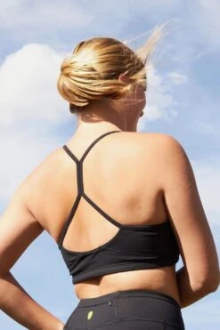 Tink Hybrid Bra -Layer Outfit 29522794741926 11