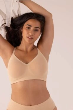 Pose Underwire Bra -Layer Outfit 29561631506522 10