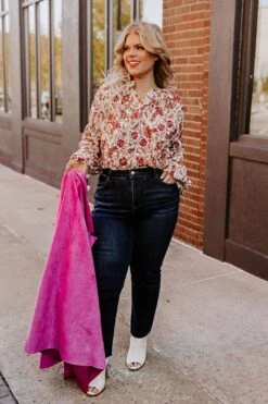 Style Statement Floral Top Curves -Layer Outfit 29668781785162 2