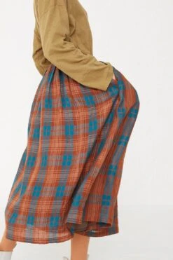 Linen Check Skirt In Brown X Blue 12 Linen Check Skirt In Brown X Blue -Layer Outfit 29761233813589 5