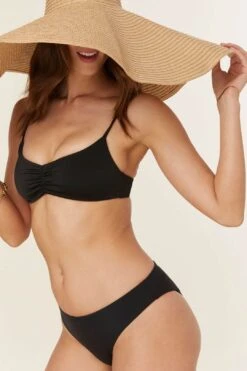 The Symi - Top - Eco Nylon - Black -Layer Outfit 29802143514696 4