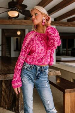 Beachside Cafe Crochet Top -Layer Outfit 29963251777610 4