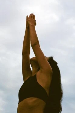 Girlfriend Collective Topanga Bra - Black -Layer Outfit 30342840090812 2