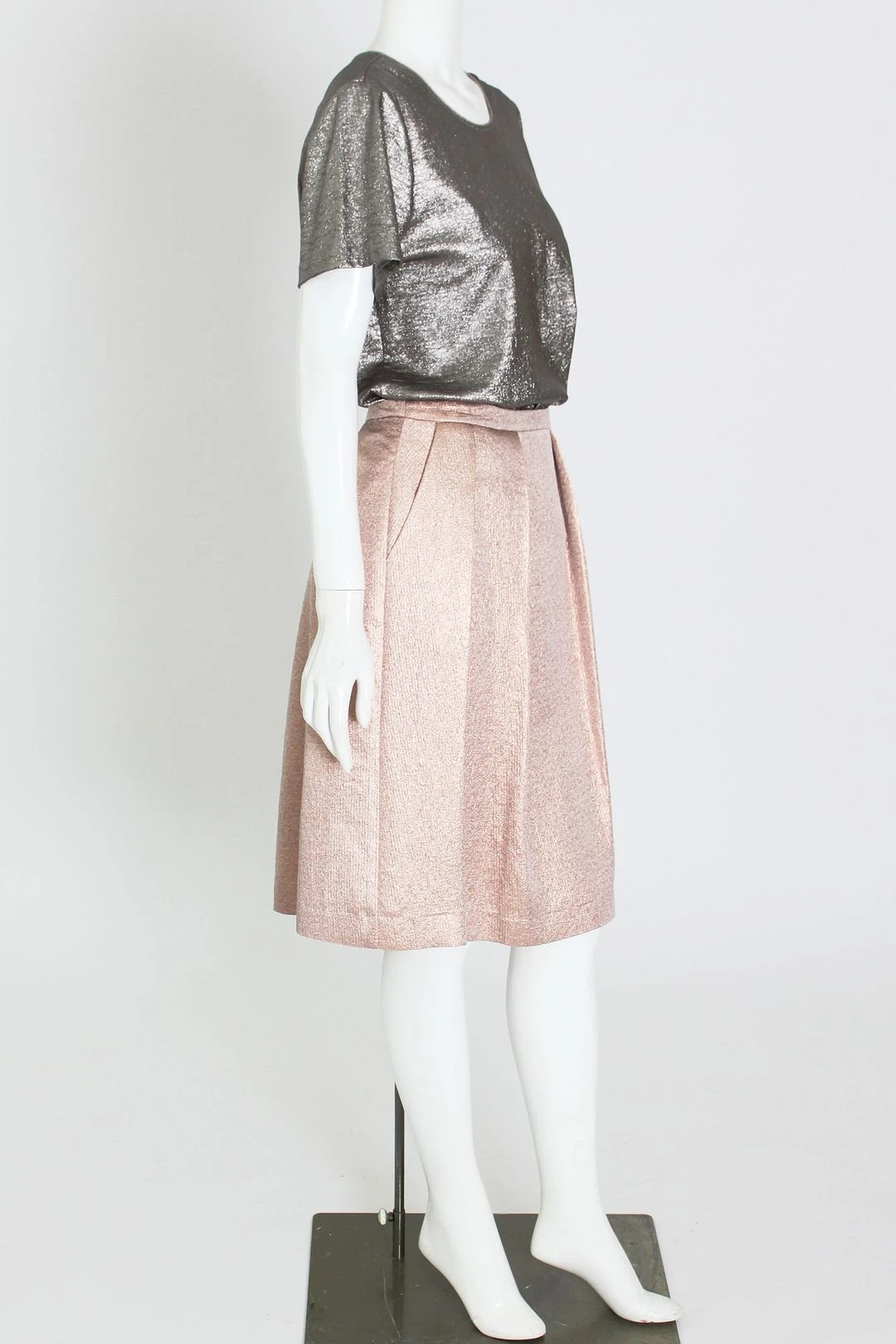 LIA ROSE GOLD PLEATED SKIRT 6 LIA ROSE GOLD PLEATED SKIRT - Image 4