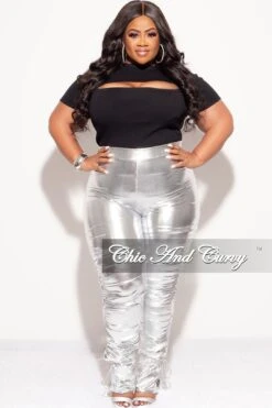 Final Sale Plus Size Top With Cutout In Black -Layer Outfit 30803975733353 5