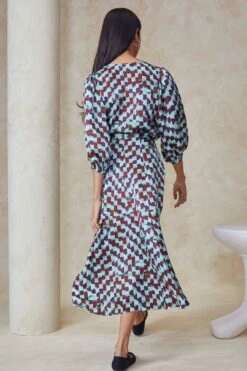 Tucker Skirt -Layer Outfit 30853499125823 6