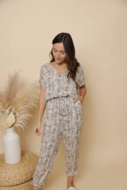 Logan Printed Jumpsuit -Layer Outfit 31164797550754 7