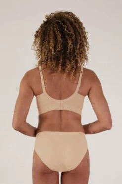 Pose Underwire Bra -Layer Outfit 31171565453402 3