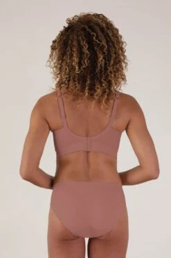 Pose Underwire Bra -Layer Outfit 31171565650010 8