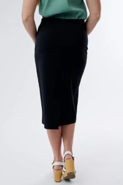 Always Ready Pencil Midi Skirt-Black 11 Always Ready Pencil Midi Skirt-Black -Layer Outfit 31399325106310 4