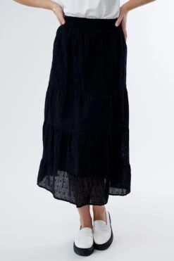 Tea Gardens Eyelet Midi Skirt 18 Tea Gardens Eyelet Midi Skirt -Layer Outfit 31553356628102 7